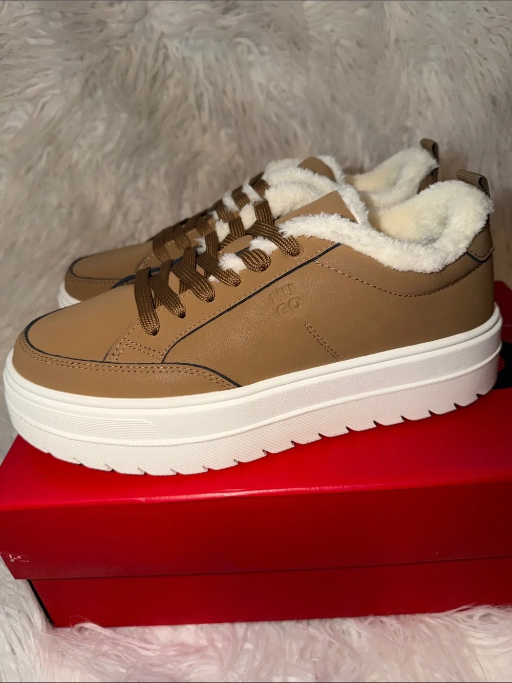 NIB Hugo Women's Lyssa Fur Lined Platform Sneaker Size 10